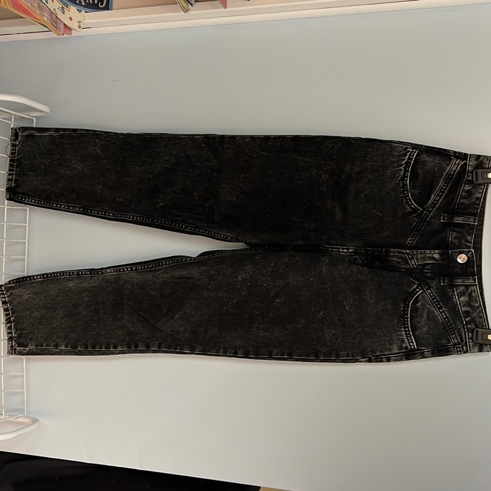 H&M Hi-Rise Black Mom Jeans, Size: 2